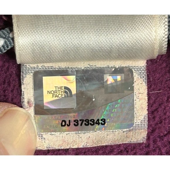 The North Face Girls XL 1/4 Zip Pullover Purple Fleece Sweatshirt Casual Outdoor - Picture 7 of 7